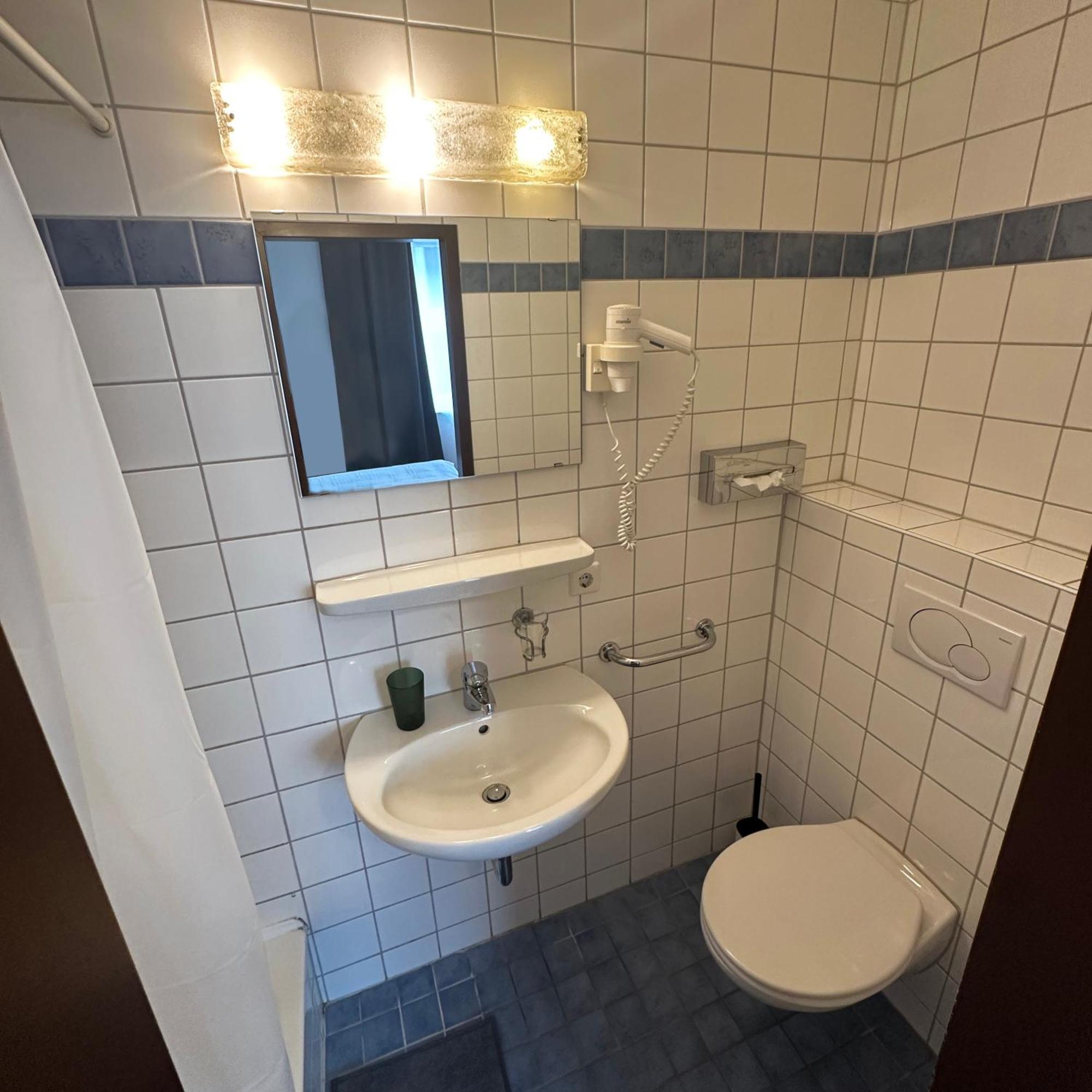 Benztown Hotel Gaestehaus Stuttgart Ngoại thất bức ảnh