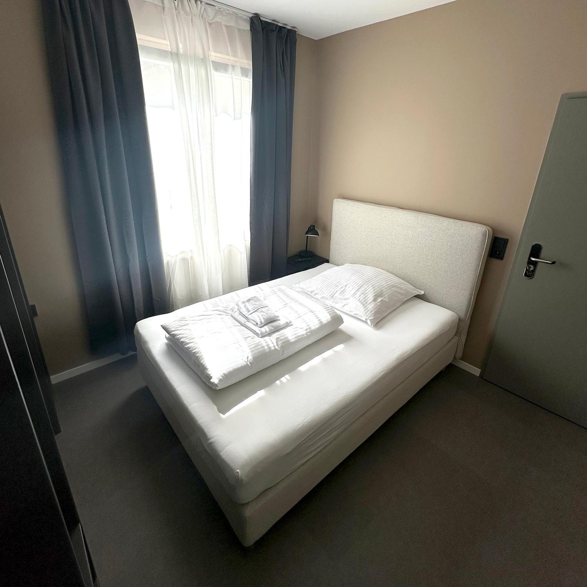 Benztown Hotel Gaestehaus Stuttgart Ngoại thất bức ảnh